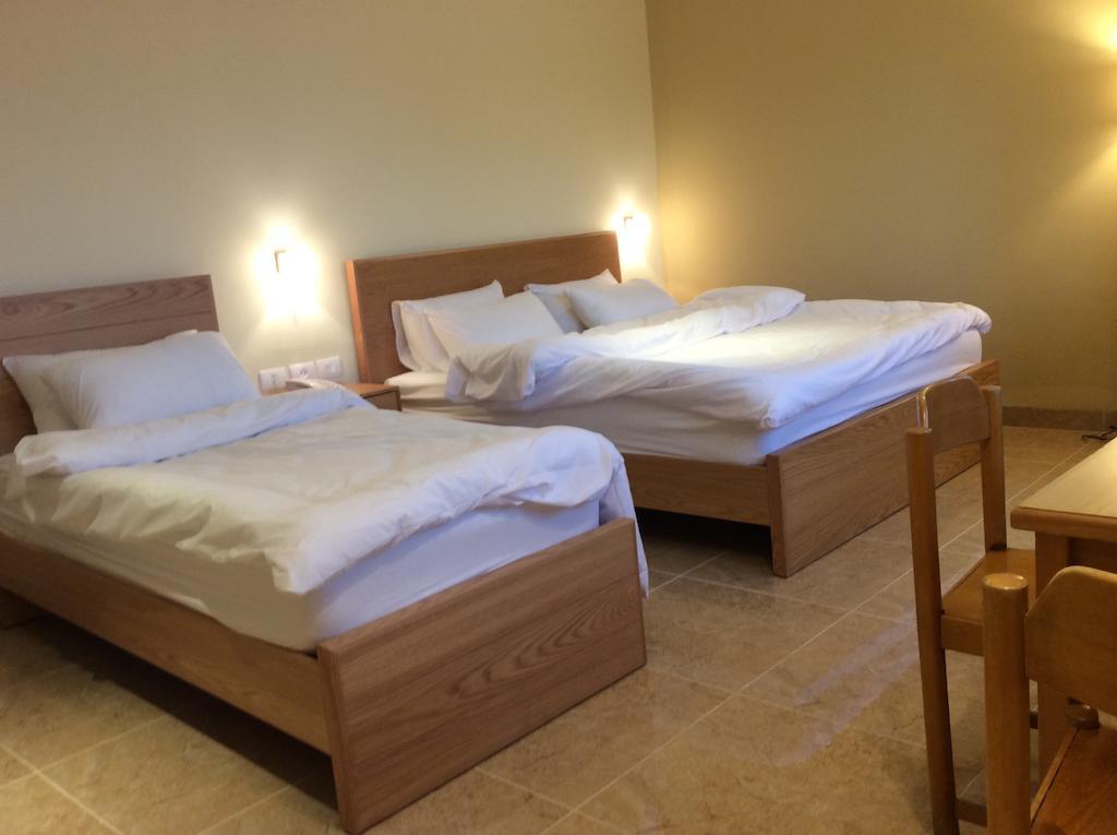 Talitha Kumi Guest House Al-Khader Номер фото